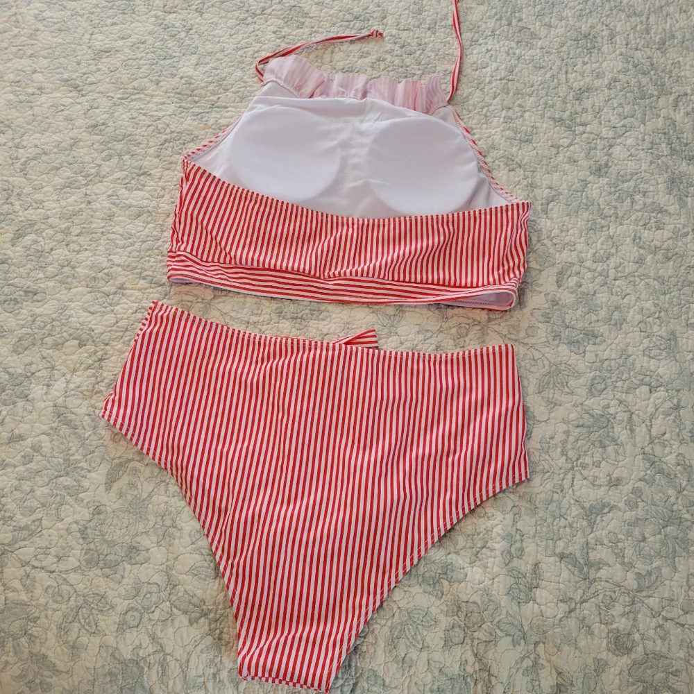 NEW 2 piece red and white stripped bathing suit. Size L - Picture 3 of 8